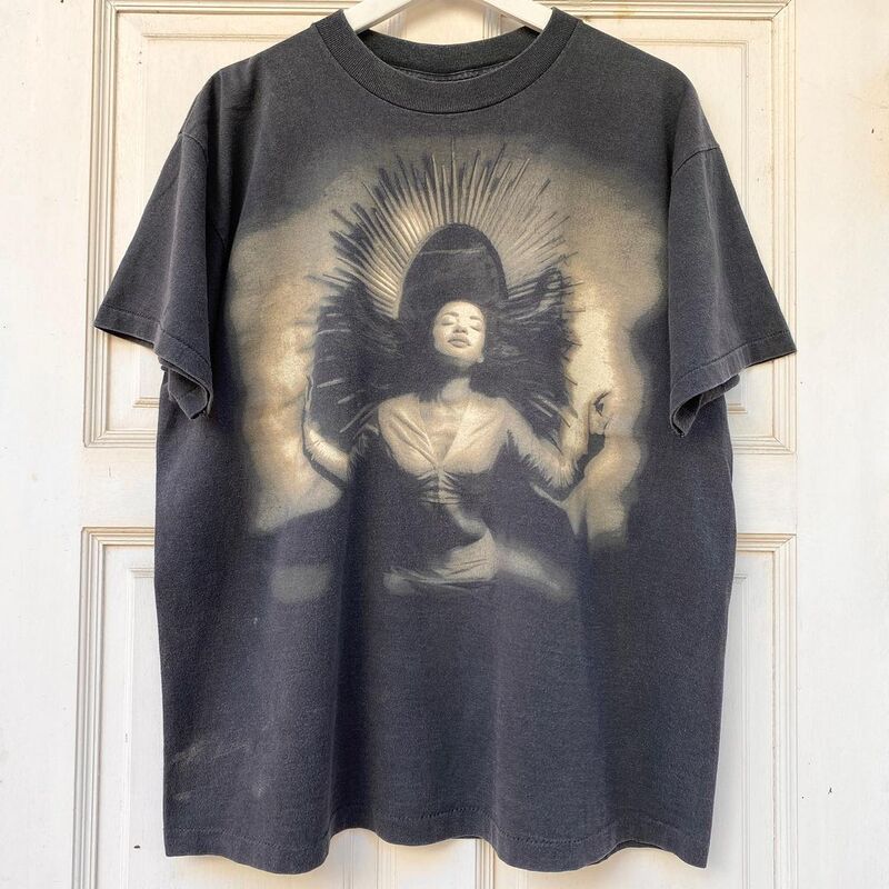 Sade 1992 Album Love Deluxe Heavy Washed Vintage Short-Sleeve T-Shirt