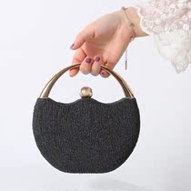 Small black bag advanced design small crowd advanced sense send middle-aged mother bag mother winter banquet bag exquisite advanced