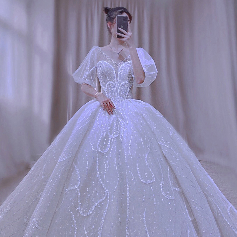 French main wedding dress 2022 new bride small luxury simple high-end retro trailing heavy industry female starry sky