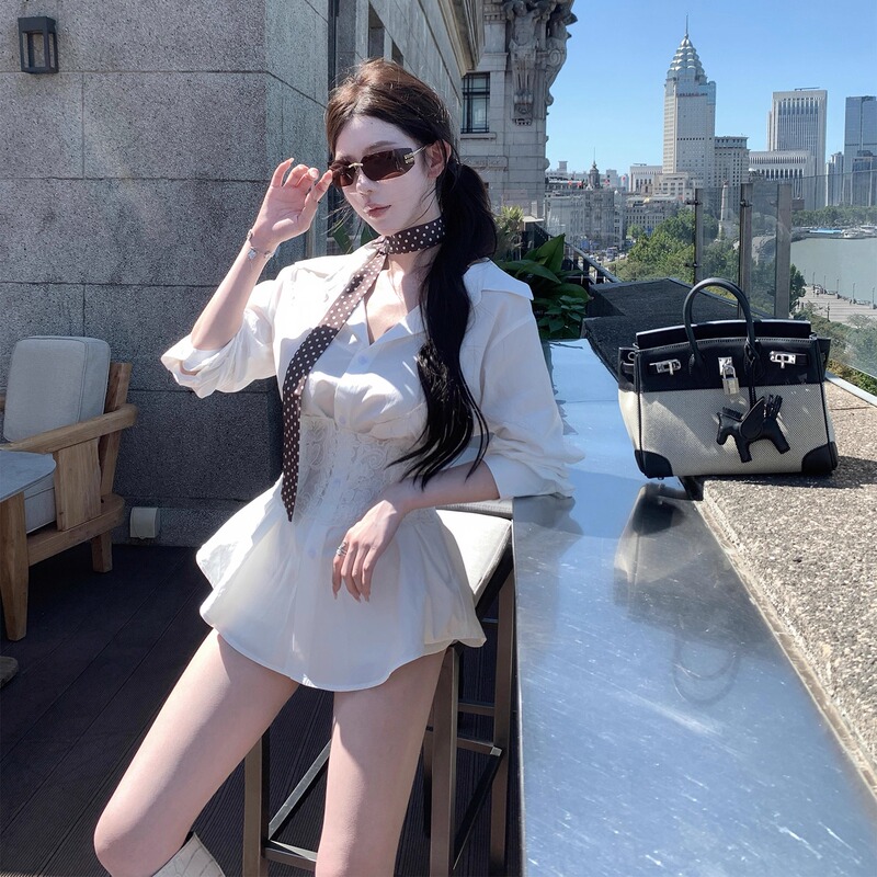 White Lace-Up Waist-Cinching Long-Sleeve Shirt for Women, Spring and Autumn French Style, Hidden Waistband Socialite Corset-Style Blouse