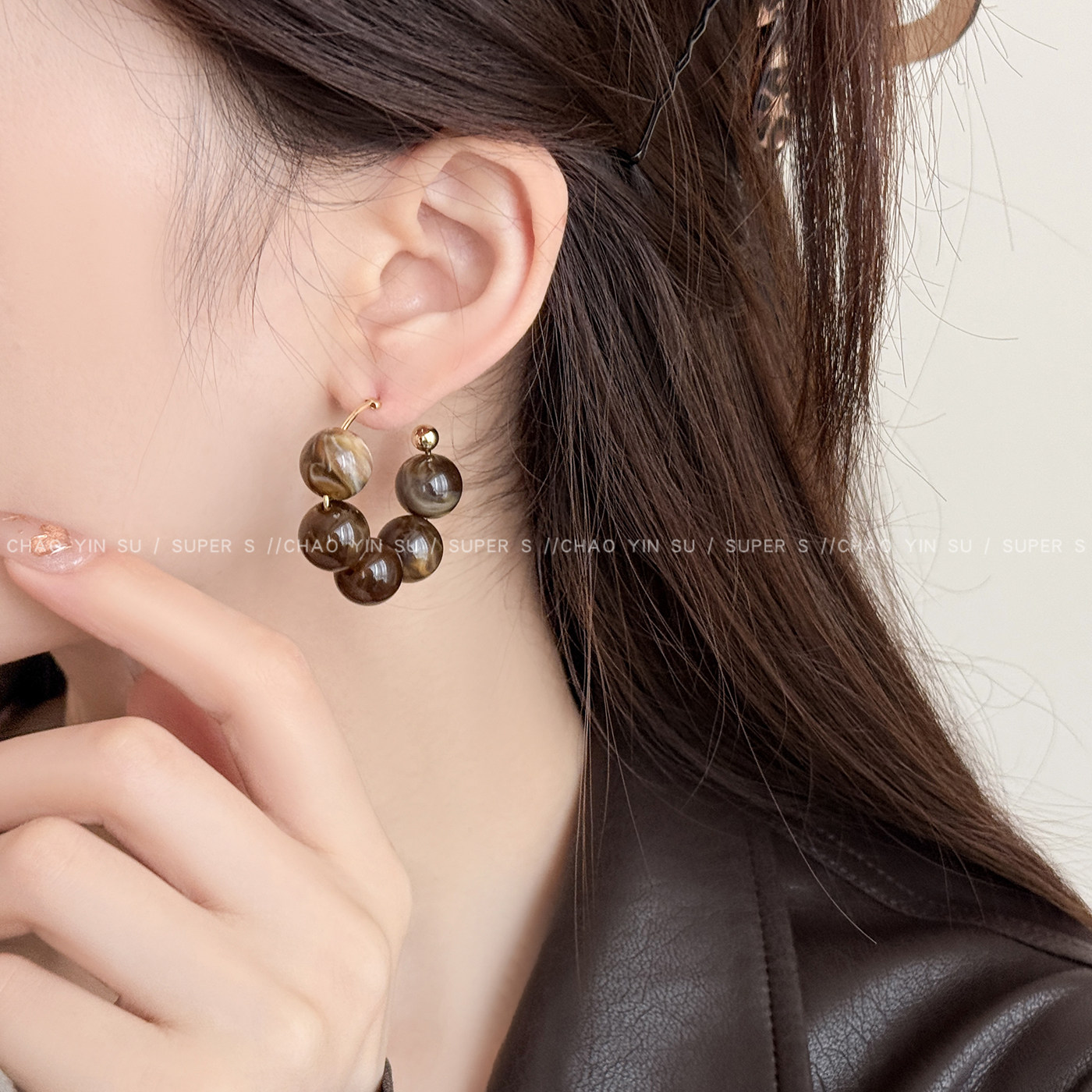 Maillard Coffee-Colored Beaded Earrings for Women 2025 New Autumn and Winter Design Earrings with a Retro Elegant and Versatile Style