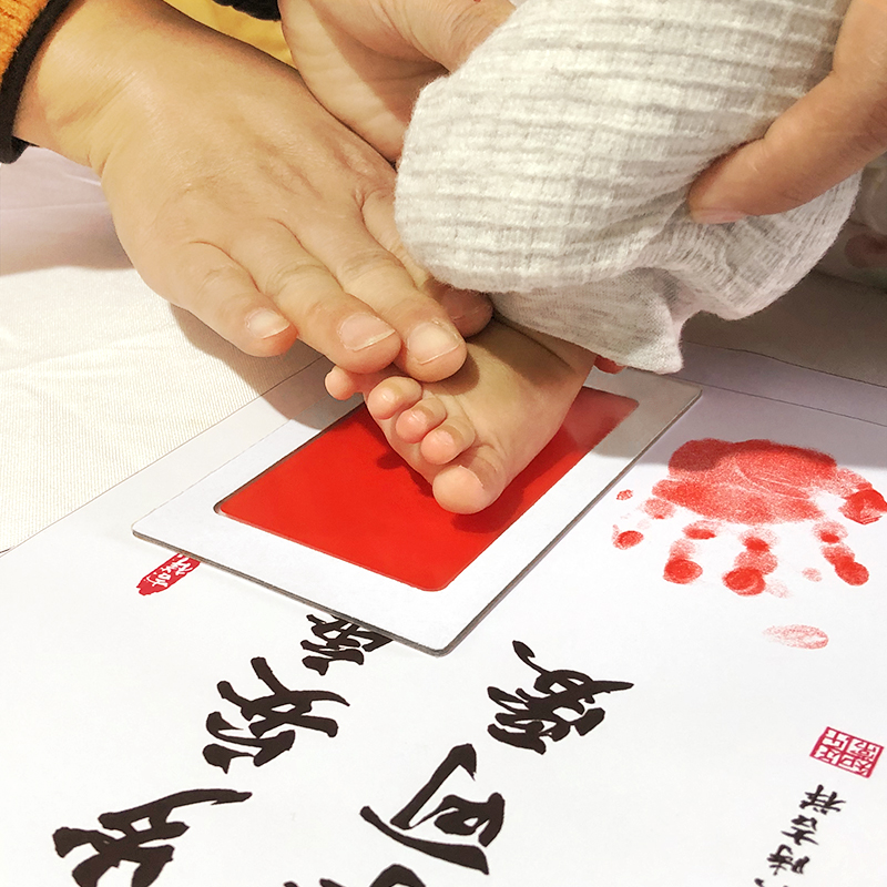 Newborn Commemorative Baby 100 Days Hand and Foot Print Hand and Foot Print Oil Box Baby Special Hand And Foot Print Clay Print Table Baby