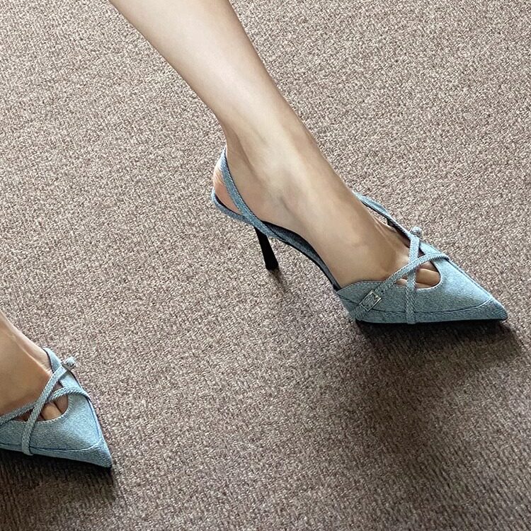 Sheepskin! This year's trendy and popular sandals in blue denim, versatile closed-toe, single-strap high heels for women.
