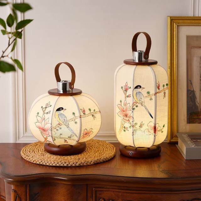 Song Dynasty Aesthetic Portable Table Lamp with Zen Spirit, Rechargeable, Hand-Painted Flowers and Birds, Bamboo Atmosphere, Suitable for Tea Room, Bedroom, Study, Bedside Table Lamp