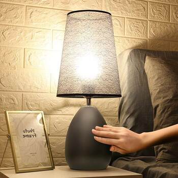 Nordic American-Style Bedroom Bedside Table Lamp Study Room Modern Simple Cozy Creative Retro Touch Bedside Table Lamp