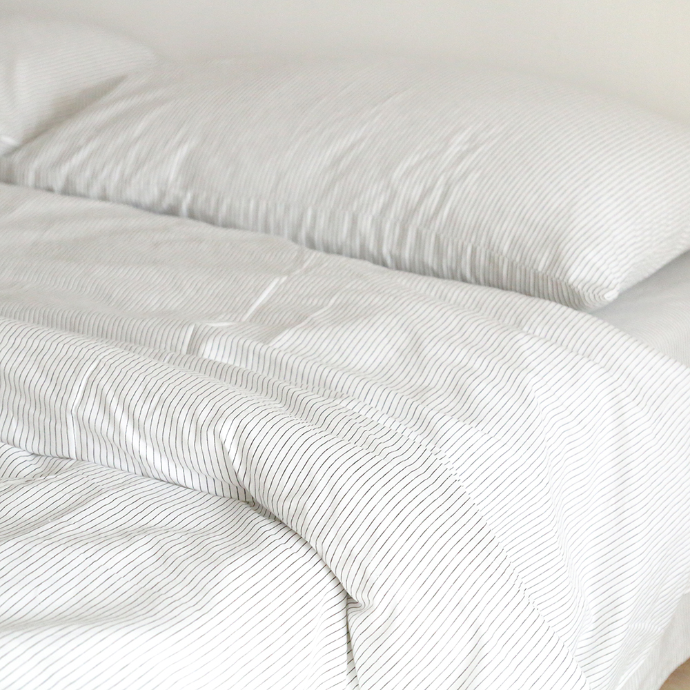 One day leisure minimalist pinstripe white clean vegan cotton twill bed single duvet cover can be customized