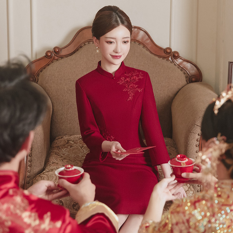 Winter woolen mother's dress wedding cheongsam high-end happy mother-in-law wedding dress young noble western style dress