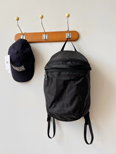 Легкий высокопрочный износостойкий нейлоновый рюкзак подходит для мужчин и женщин