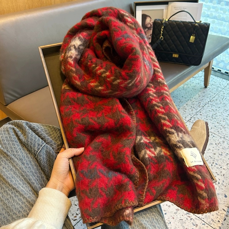 French BGCG Mountain cashmere scarves women Winter Korean version 100 hitch red geometric wrap side shawl skin-skin-warm neck-Taobao