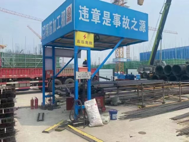 Small mechanical shed processing shed construction site wire machine protective shed woodworking steel shed processing shed can be customized