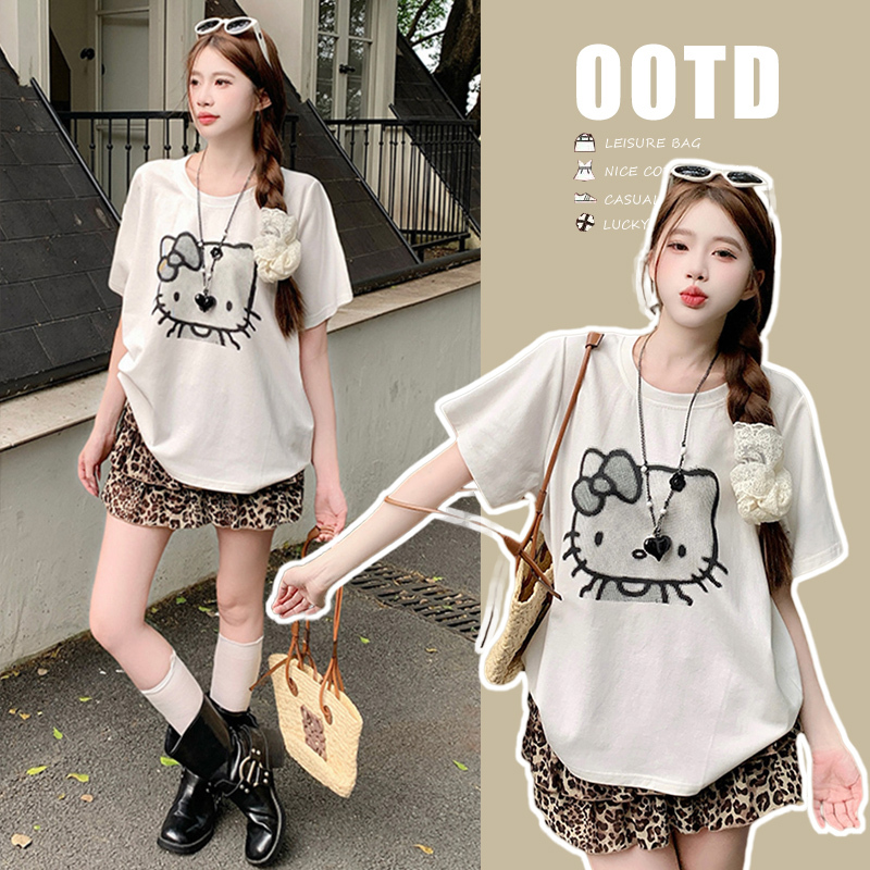 Maternity Summer Outfit with a High-End Feel, 2026 New Style Short-Sleeve Top and Leopard Print Skirt Two-Piece Set for Petite Sizes Maternity Summer Outfit with a High-End Feel, 2026 New Style Short-Sleeve Top and Leopard Print Skirt Two-Piece Set for Petite Sizes