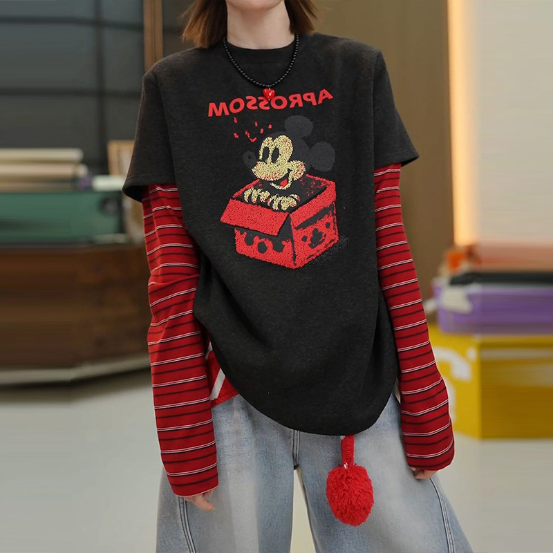 韩系时尚显瘦休闲百搭T恤2026春季新款设计感假两件拼接撞色上衣