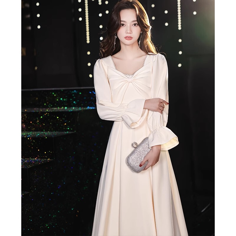 Champagne-Colored Evening Dress for Women, Long-Sleeved, High-End, Elegant Gown, Sophisticated Dress for Banquets, Elegant Style, Suitable for Hosting and Talent Shows