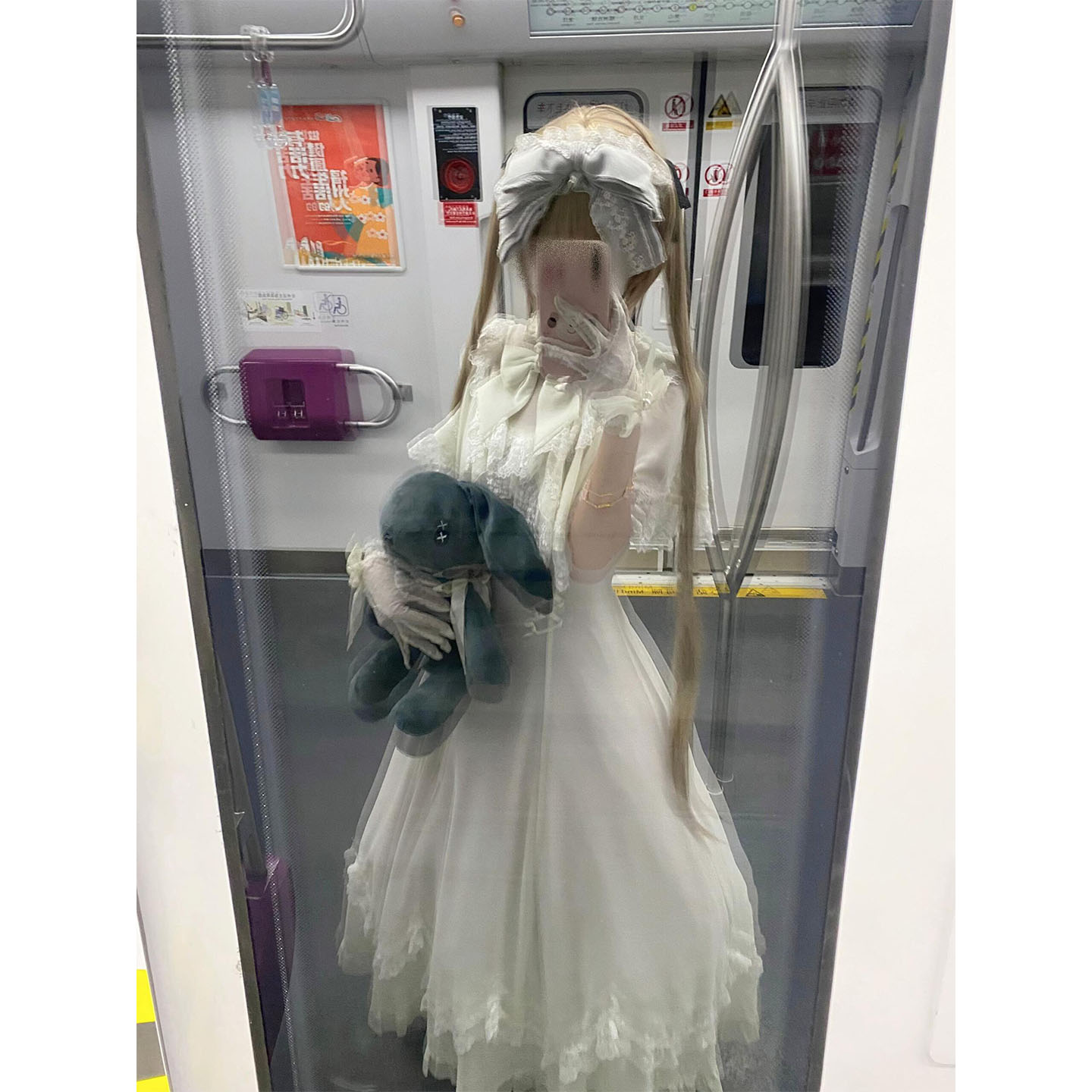 白色清楚系蕾丝斗篷洛丽塔裙,优雅显瘦的夏日穿搭之选_lolita洛丽塔_淘宝游戏网