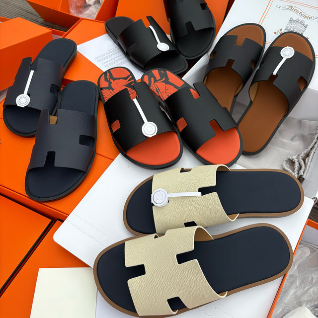 Genuine leather slippers for men European station new high-end outdoor black calfskin sandals for men wearing summer h slippers