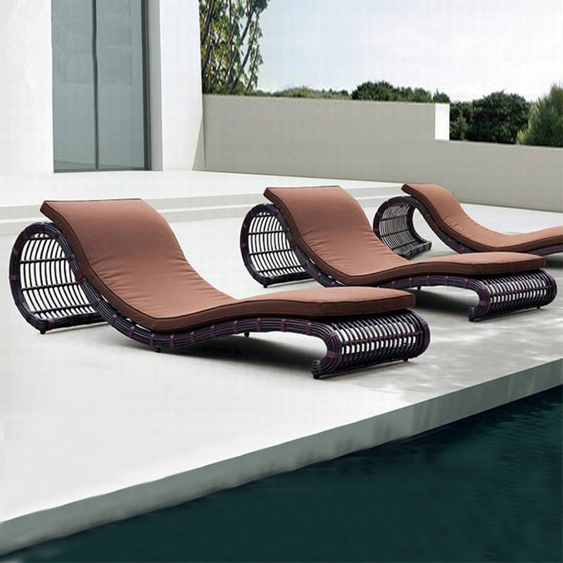 Outdoor Rattan Bed Swimming Pool Deck Chair Outdoor Rattan Benches Outdoor Beach Bed Outdoor Furniture Loung Bed Rattan