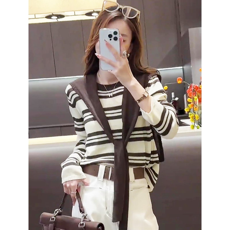 Early Autumn Striped Shawl Fake Two-Piece Knit Sweater for Women 2025 New Spring and Autumn Style Loose Lazy Style Early Autumn Top for Women