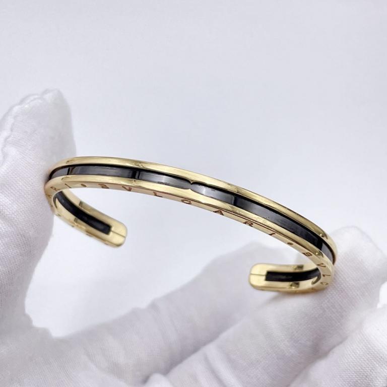 Bvlgari Black Ceramic Open Bracelet Size Sm 18.9Gwsw60846