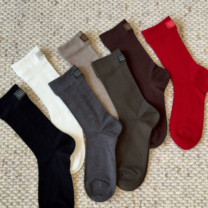 European-Style Socks with Original Fabric Label, Digital Numbers, Melard Color, Coffee Color, Black, White, Gray, Red Short Socks, Mid-Calf Socks European-Style Socks with Original Fabric Label, Digital Numbers, Melard Color, Coffee Color, Black, White, Gray, Red Short Socks, Mid-Calf Socks