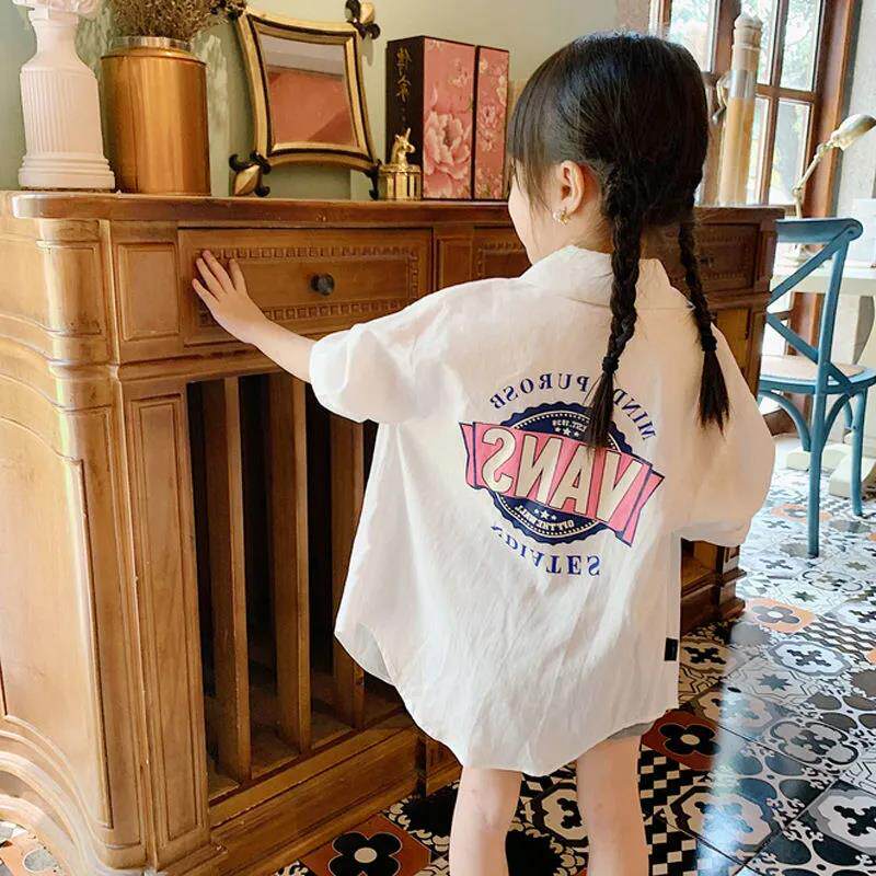 Girl's long sleeve shirt 2022 fall new Korean version of the children's jacket light and thin and relaxed baby blouses