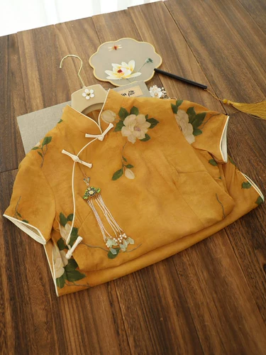 Горный чай, летнее легкое элитное желтое ципао, 2025 года, светлый стиль, яркий броский стиль