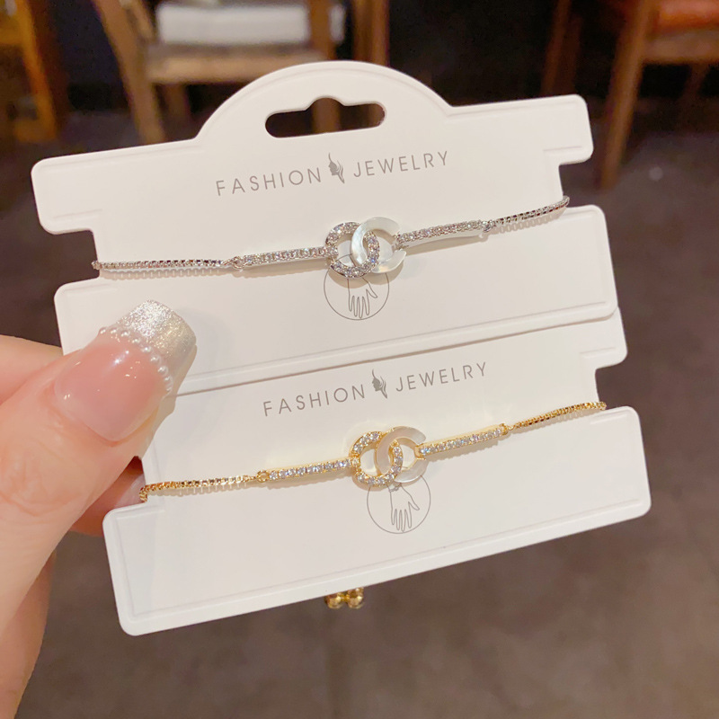 New Fashionable Interlocking Geometric Ring Bracelet with Diamonds, Adjustable Pull-Out Bracelet for Women, Simple and Versatile Bracelet Jewelry