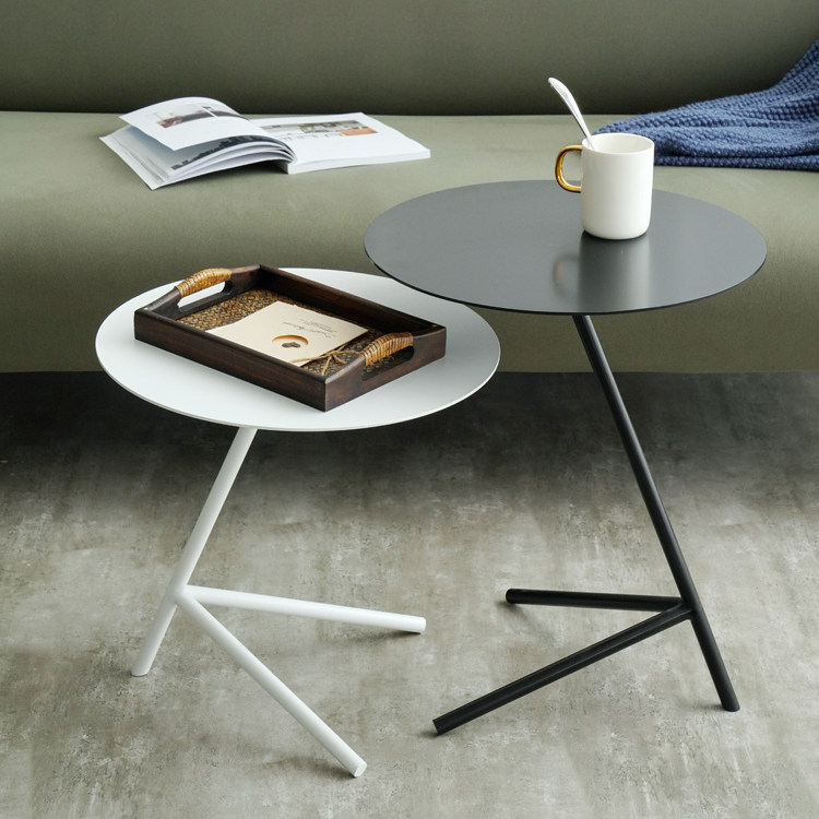 Light luxury iron art mother-in-law set a few creative white small coffee table side a few simple Nordic living room sofa corner a few round table