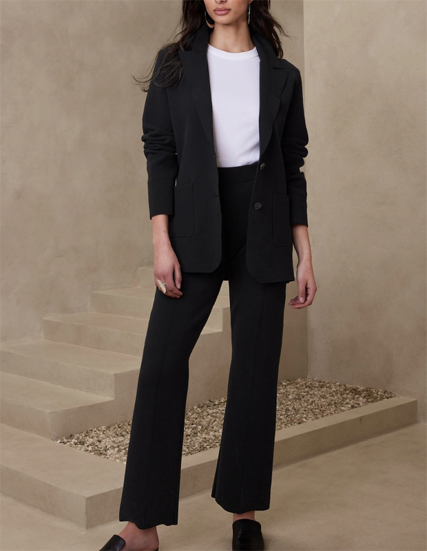 Banana Republic Autumn and Winter New Flared Black Knit Cropped Pants in Stock for Women