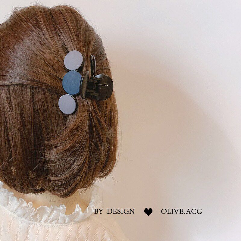 Short hair embarrassing period artifact tie hair behind the head hairpin hairpin transition period artifact broken hair word clip headgear