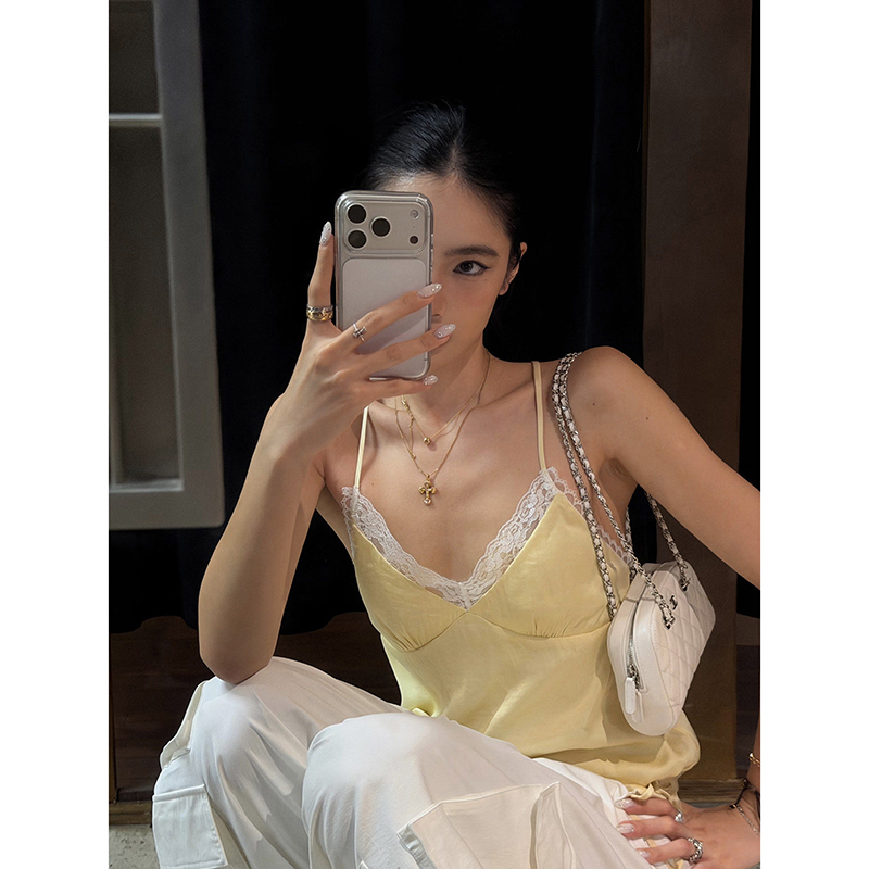 French-Style Slim-Fitting Hot Girl Style Lace-Trimmed Faux Two-Piece Camisole for Women, Summer Drawstring Waist-Cinching Top, Trendy