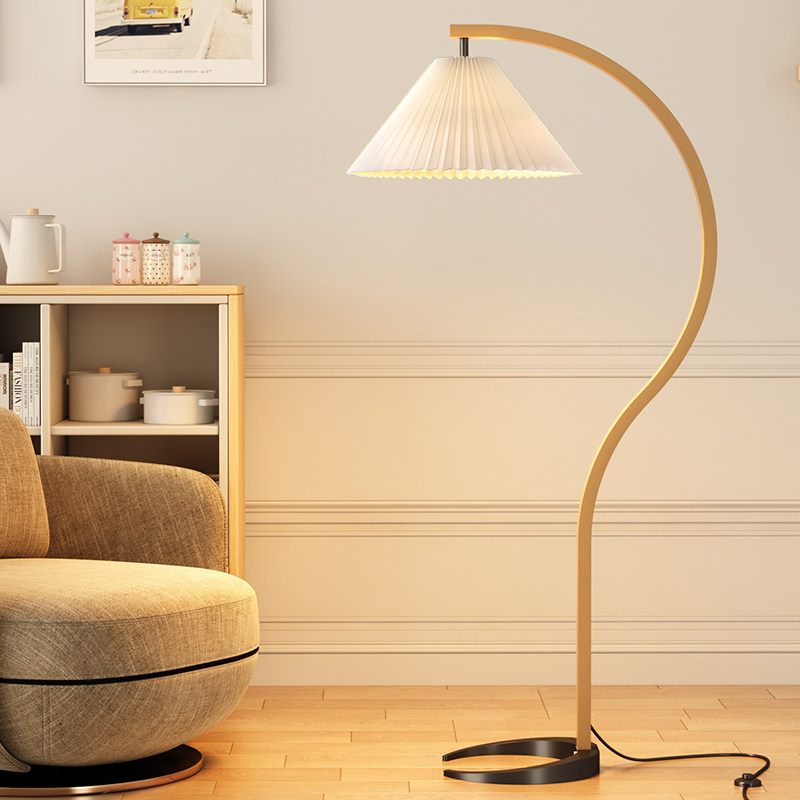 Nordic Floor Lamp Ins Living-room Bedroom Bedside Sofa Nets Nets Red Retro Creative Day Style Design Sense of the Standing Table Lights