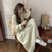 Net red Broken Flowers Long Sleeves Dress 2022 New Spring Autumn Season Method Small Crowdnet Red Temperament Long Skirt Gentle Breeze