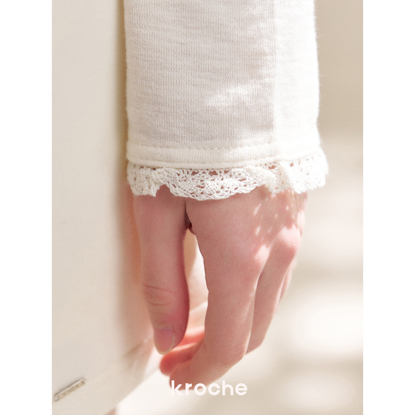 KROCHE レース Vネック 重ね着風 長袖 Tシャツ KE8055