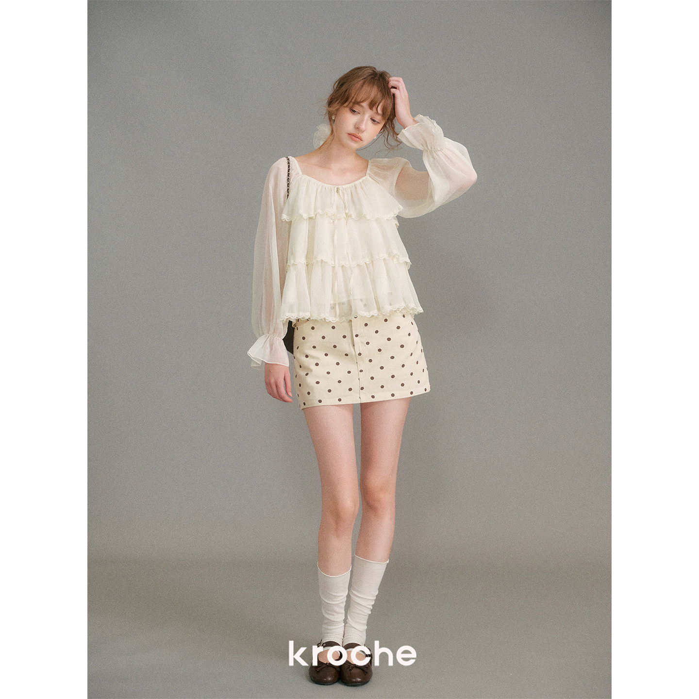 KROCHE フリル スクエアネック ティアード 長袖 ブラウス KWF3041