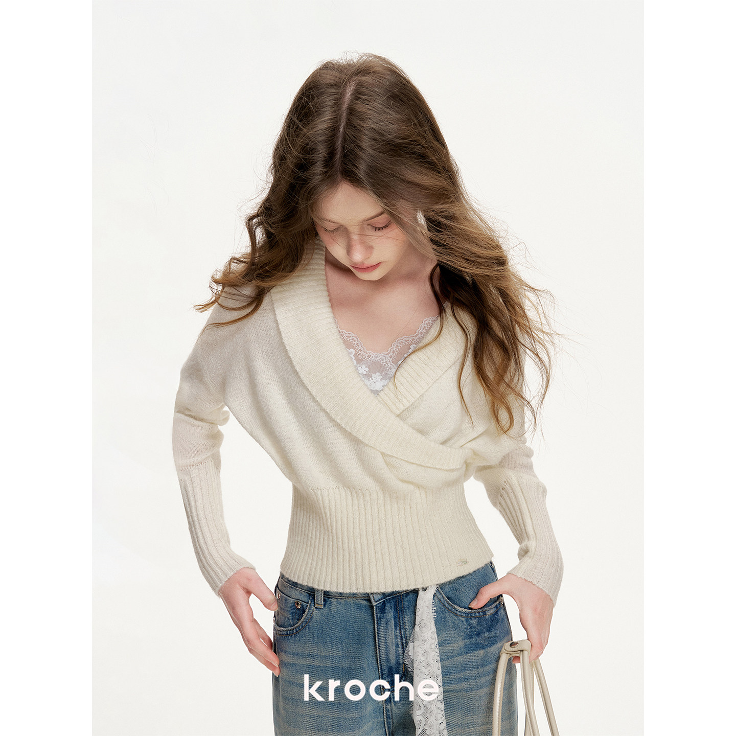 KROCHE Vネック ストライプ ニット KP8068