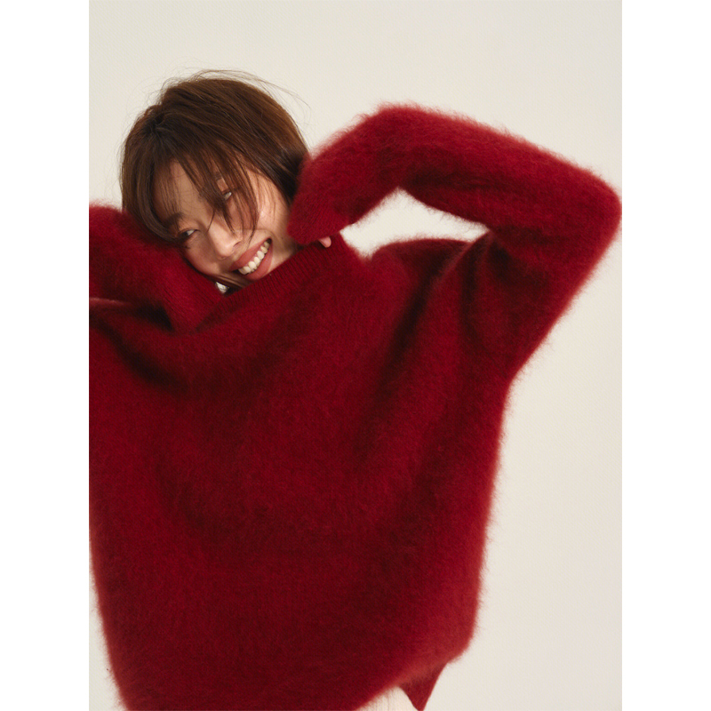 Christmas Outfit for the New Year 2025 New Autumn and Winter Mohair Red Sweater High-End Knitted Top Christmas Outfit for the New Year 2025 New Autumn and Winter Mohair Red Sweater High-End Knitted Top