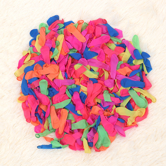 Small small balloons for children cute colorful small balloons wholesale square shooting water festival target mini darts