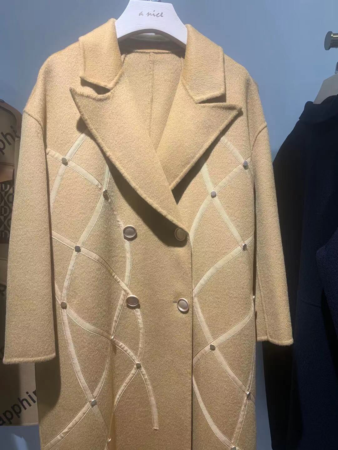 (Sara, Queen of Light Luxury) Wool Plaid Coat 186Y