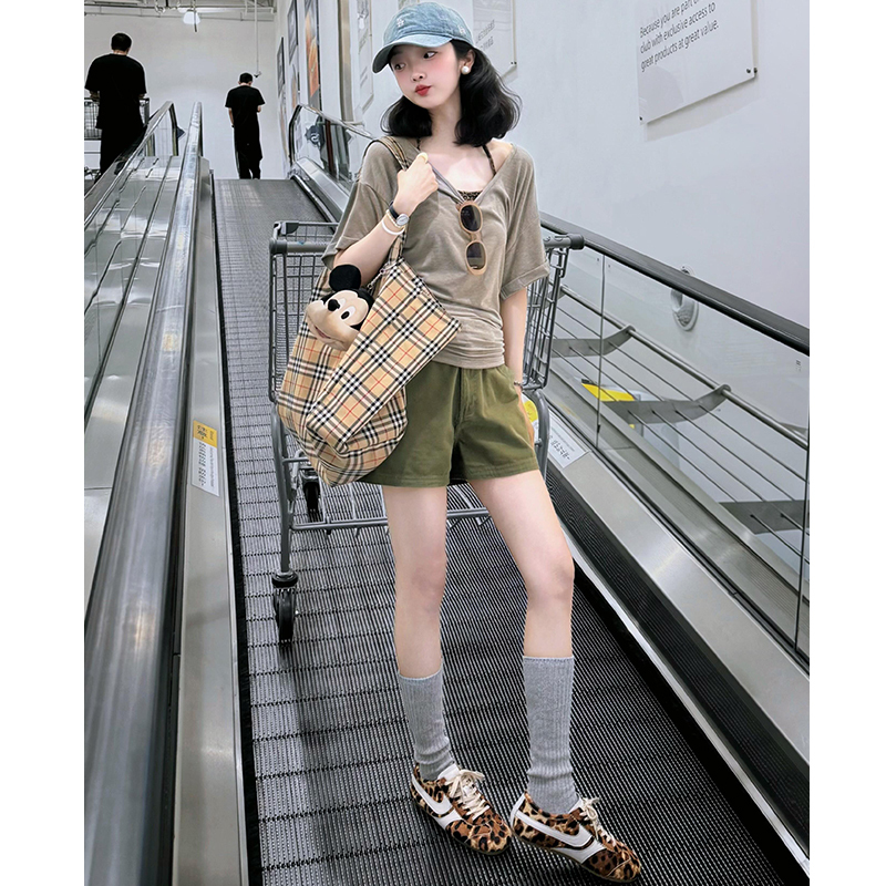 Army Green Spicy Girl Style Five-Point Denim Shorts for Women, Summer Thin Style, 2026 New High-Waisted Loose Anti-Exposure A-Line Hot Pants