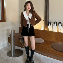 The puff of the little deer is met with a small fragrant wind jacket shirt shorts knitted long skirt Early spring four pieces