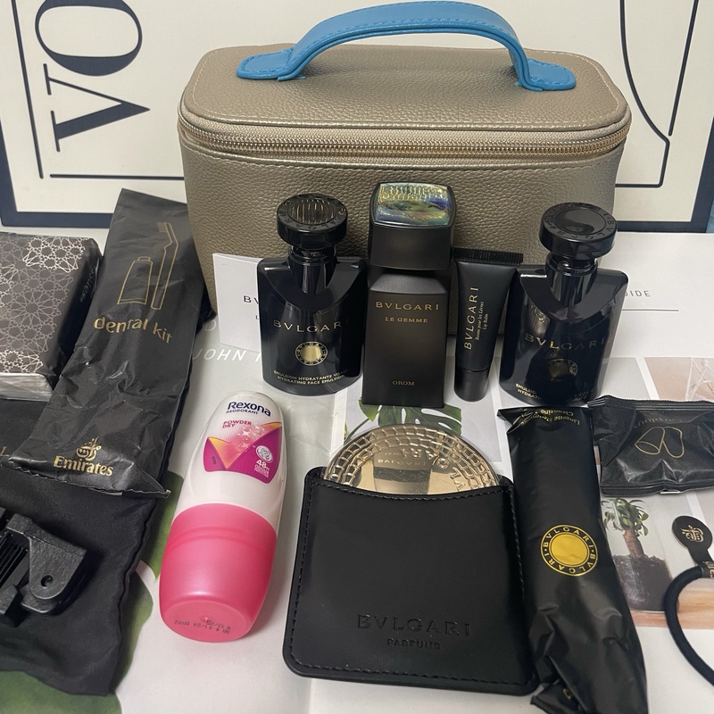 Emirates Airlines First-Class Makeup Bag Clutch Bag Black Exquisite Leather Pouch Perfume and Cream Large Capacity Emirates Airlines First-Class Makeup Bag Clutch Bag Black Exquisite Leather Pouch Perfume and Cream Large Capacity