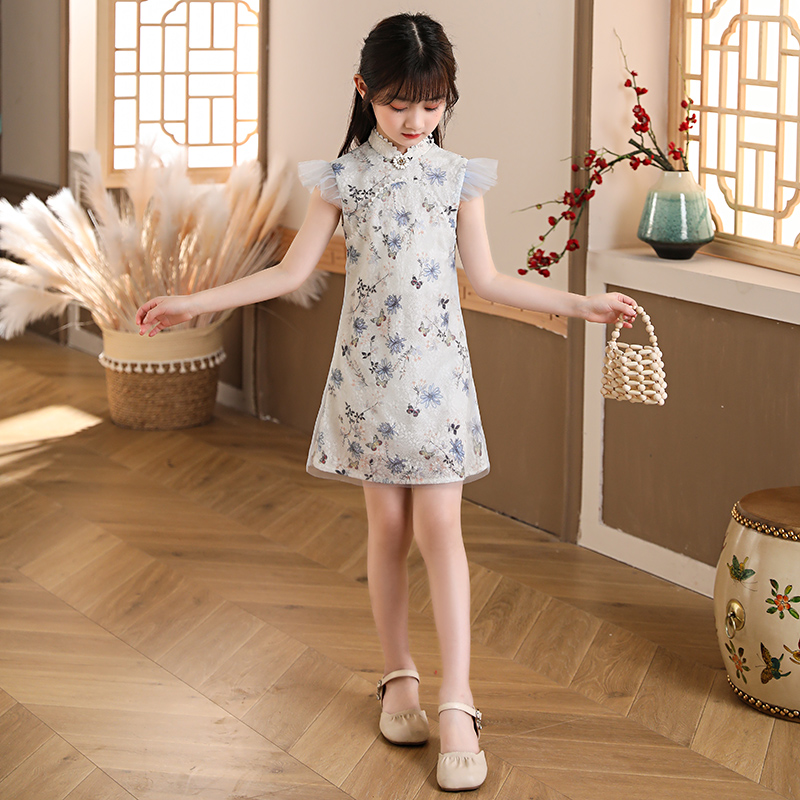 Children's little cheongsam dress 2022 new girls summer Chinese style little girl thin section white lace dress