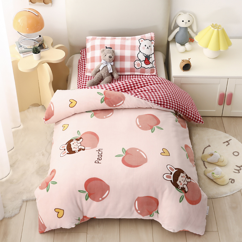 Milk kindergarten quilt three pieces of winter plush children's noon toilet for lunch cushion six pieces of special quilt