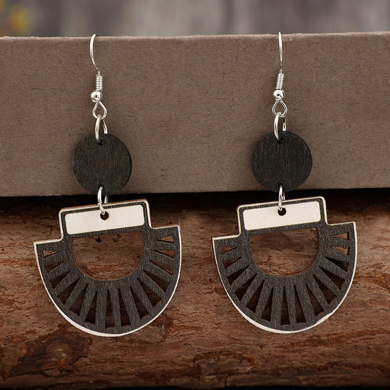 Retro hollow geometric splicing disc wooden simple women's earrings