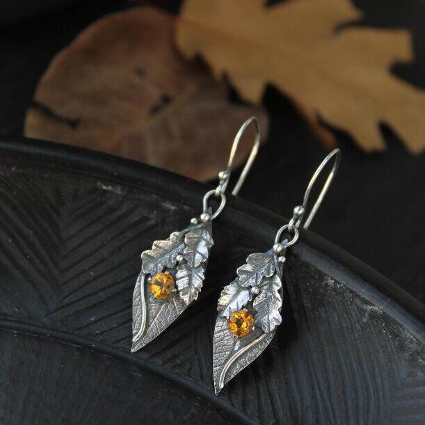 Vintage Leaf Rhinestone-Inlaid Alloy Earrings | Bohemian Elegant Women's Jewelry