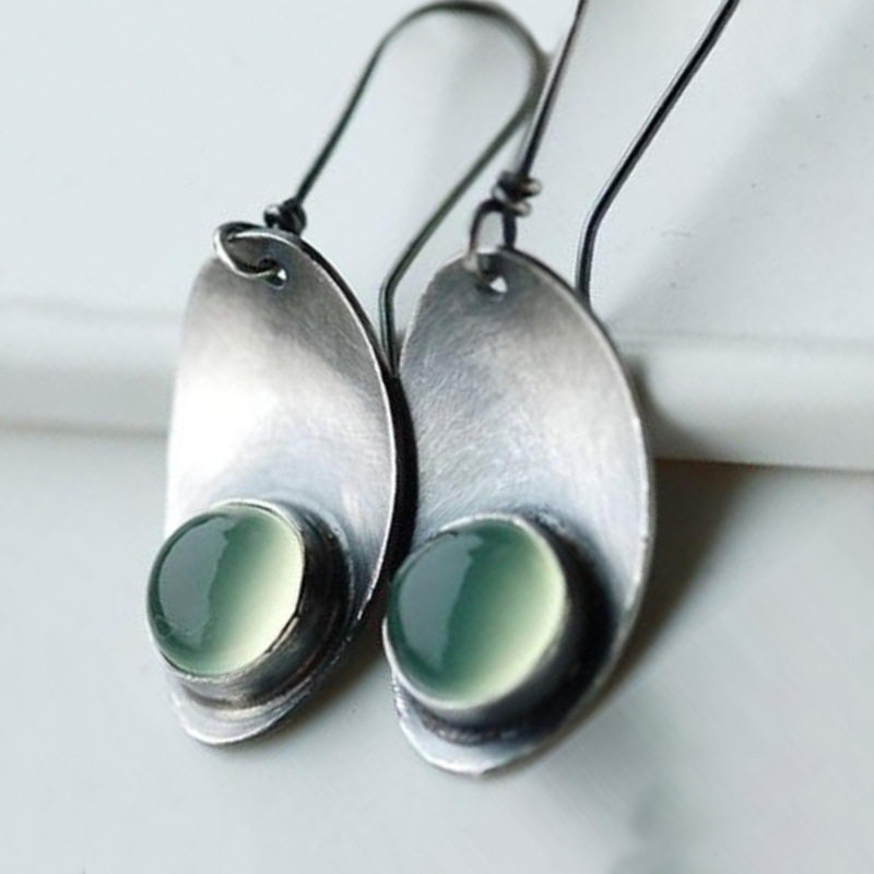 3E3C Vintage Emerald Earrings | Retro Gemstone Statement Jewelry for Women