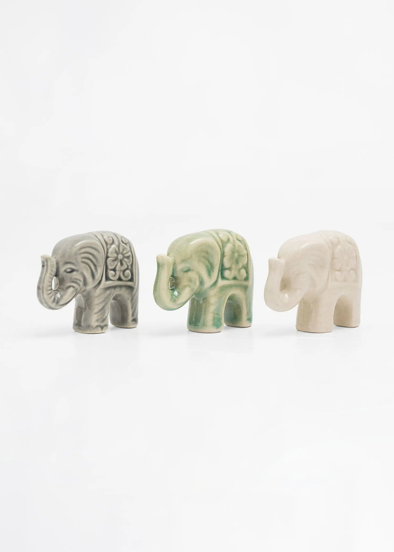 Fqr Living Swedish Indiska Handcrafted Carved Pottery Ice Crack Glaze Multi-Color Small Elephant Decorative Ornaments Fqr Living Swedish Indiska Handcrafted Carved Pottery Ice Crack Glaze Multi-Color Small Elephant Decorative Ornaments