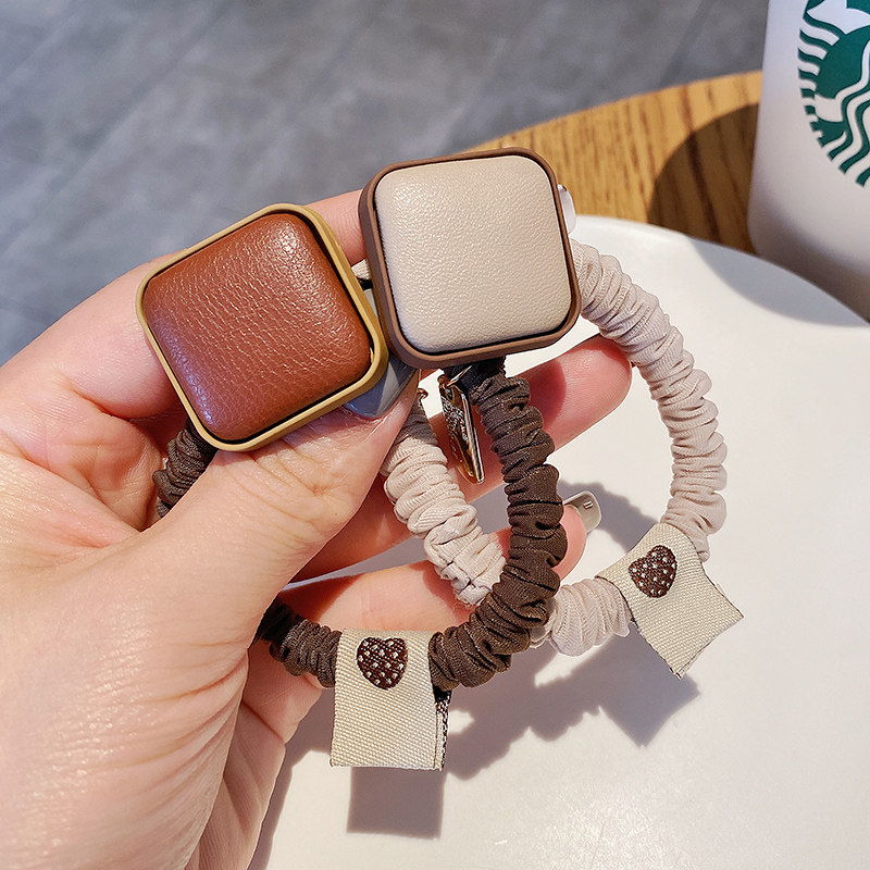 South Korea's Dongdaemun trend gathering place milk coffee color high-end Japanese and Korean travel travel clothing accessories