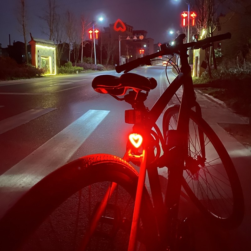 ✨闲鱼二手市场宝藏自行车带灯，拯救你的夜骑神器！