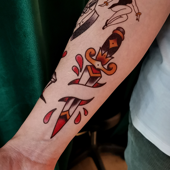 zingtattoto original tattoo sticker old school dagger flowers arm ins wind and waterproof dark black wind